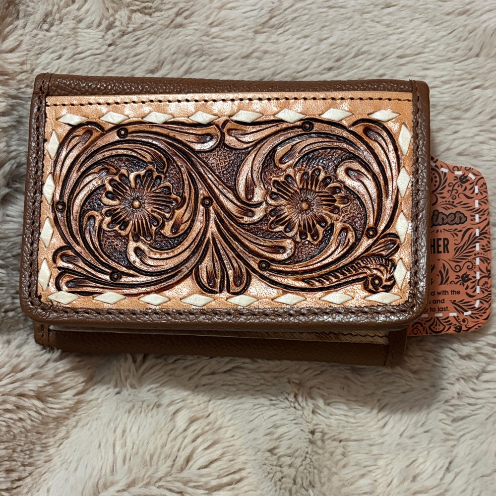 Tooled Leather Wallet by western Linen. Brand new